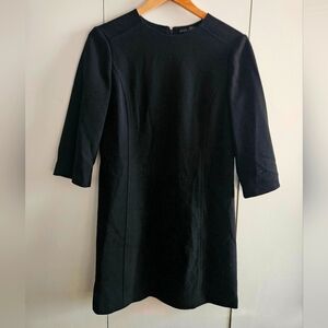 Alice + Olivia Size 6 Wear to Work Classics Black Shift Dress with 3/4 Sleeves